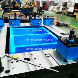 Jack Sekrup Digunakan untuk Pengumpan Pelurus (1).jpg