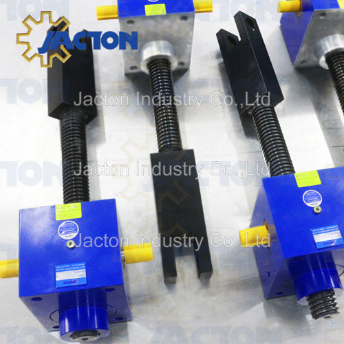 Martinetto a vite cubico da 150 kN